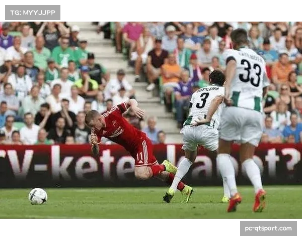 Q3首轮飞驰圈塞恩斯暂列榜首，迈凯伦后程发力