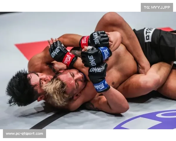 ONE冠军赛后台:奥吉尔与师父贾丹巴拥抱,蒙古格斗传承感人瞬间